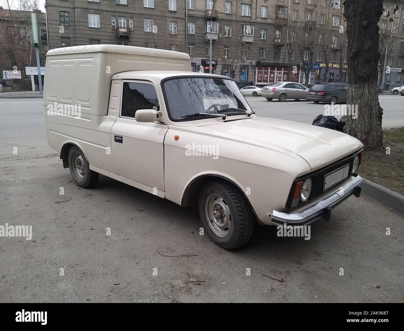 Ular eshakni sorib, sikishadi Ayolning anusini yalash surati