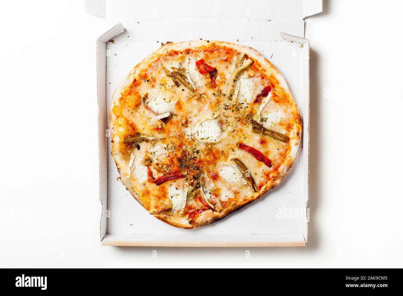 Cheese and pepper pizza in a cardboard box Stock Photo Alamy