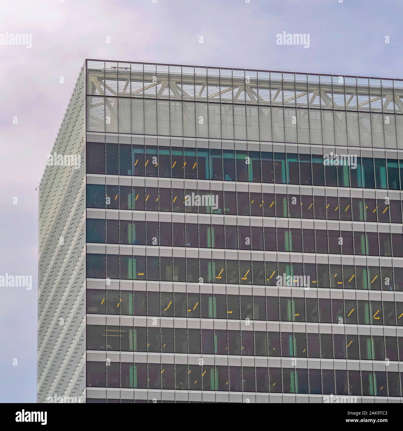Square frame Modern commercial building exterior with tall glass ...