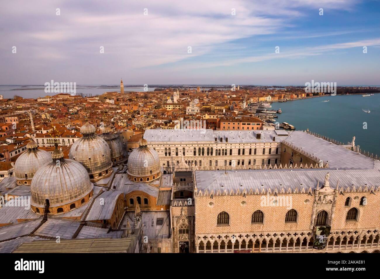 Aerial view of Venice, Palazzo Ducale, Basilica di San Marco Stock Photo -  Alamy