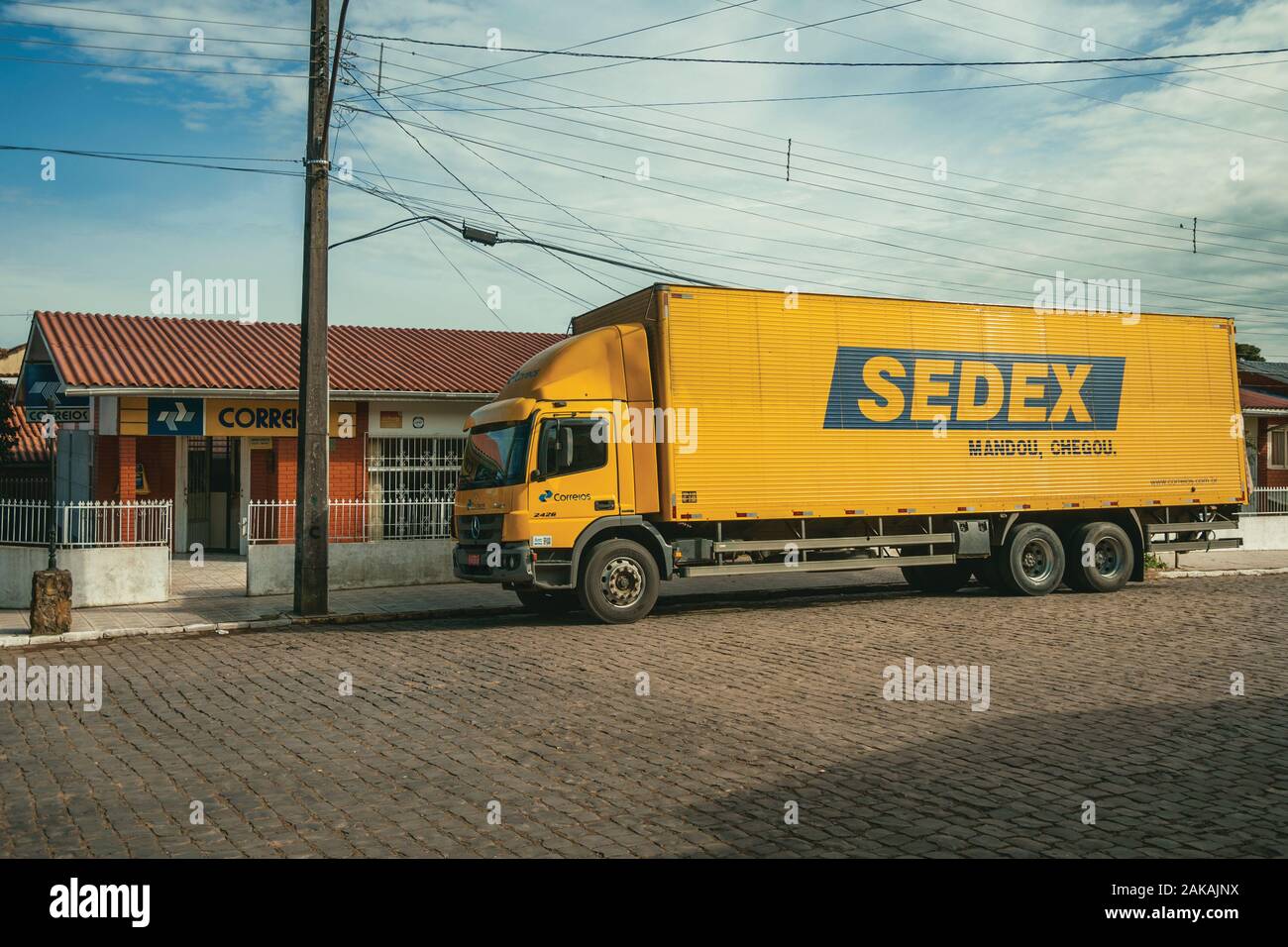 Caminhões brasileiros Mercedes Sprinter - Brazilian Delivery Truck