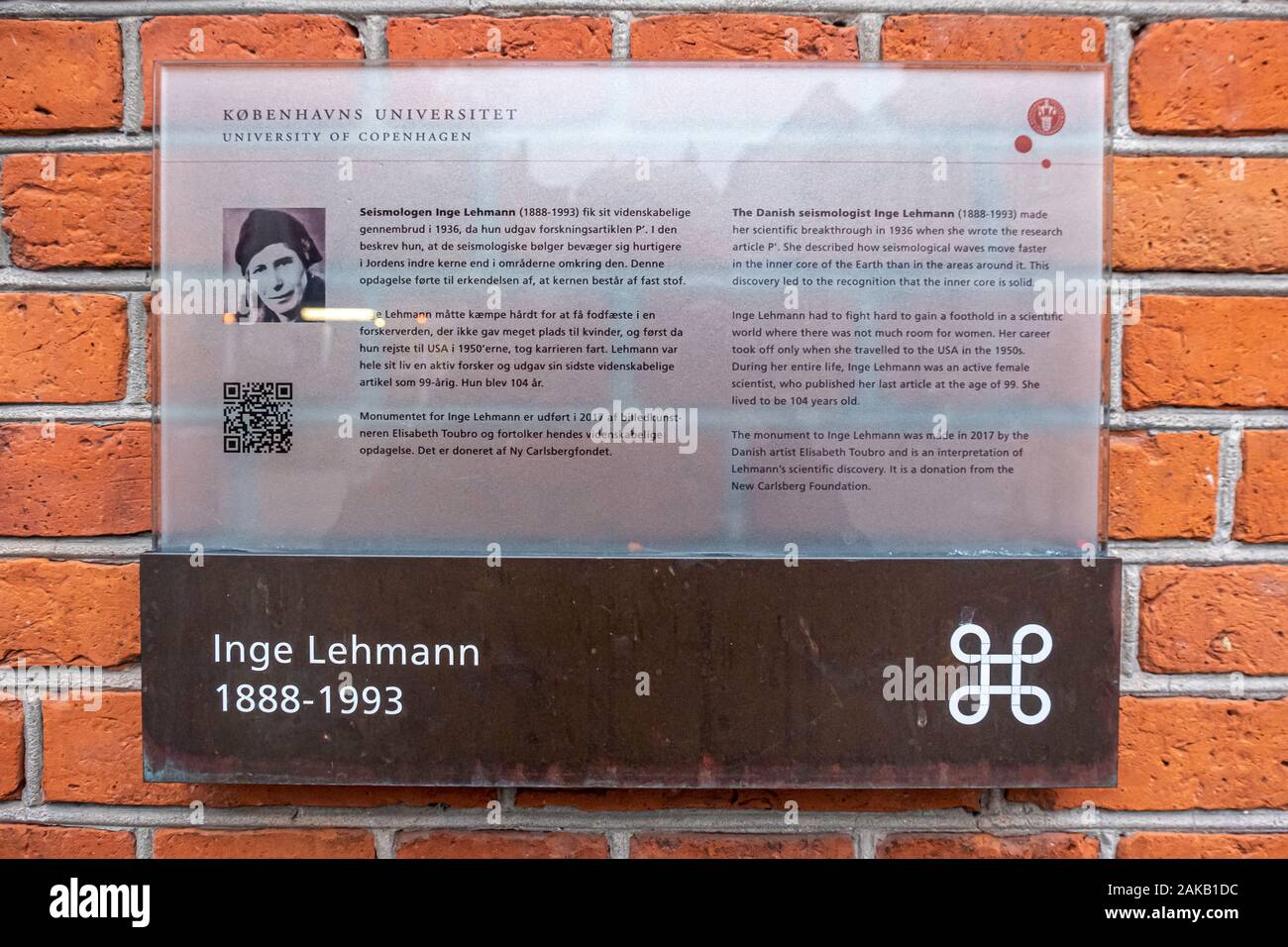 Plaque at  Inge Lehmann Monument by sculptor Elisabeth Toubro honours the Danish geophysicist stands on Frue Plads, Copenhagen Stock Photo