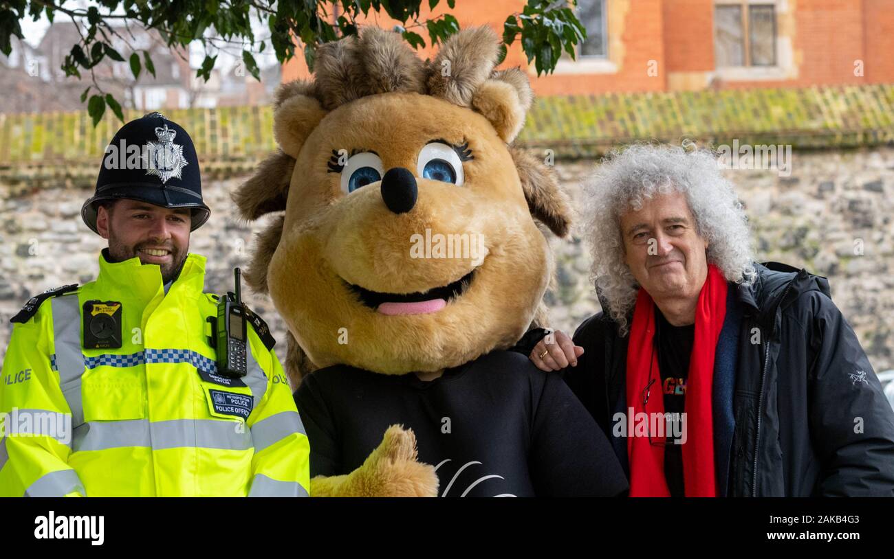 London UK 8th Jan. 2020 Dr Brian May and Tracy Crouch MP (Hedge Honcho)  outside the Houses of Parliament, London UK to publicise Project Amazing Grace to help save Britain's  declining hedgehog population.  Amazing Grace, is a collaboration between the Dr Brian May's Save Me Trust, Harper Asprey Wildlife Rescue and the British Hedgehog Preservation Society, is fighting the declining population of hedgehogs in the UK Pictured Dr Brian May (right) Credit Ian DavidsonAlamy Live News Stock Photo