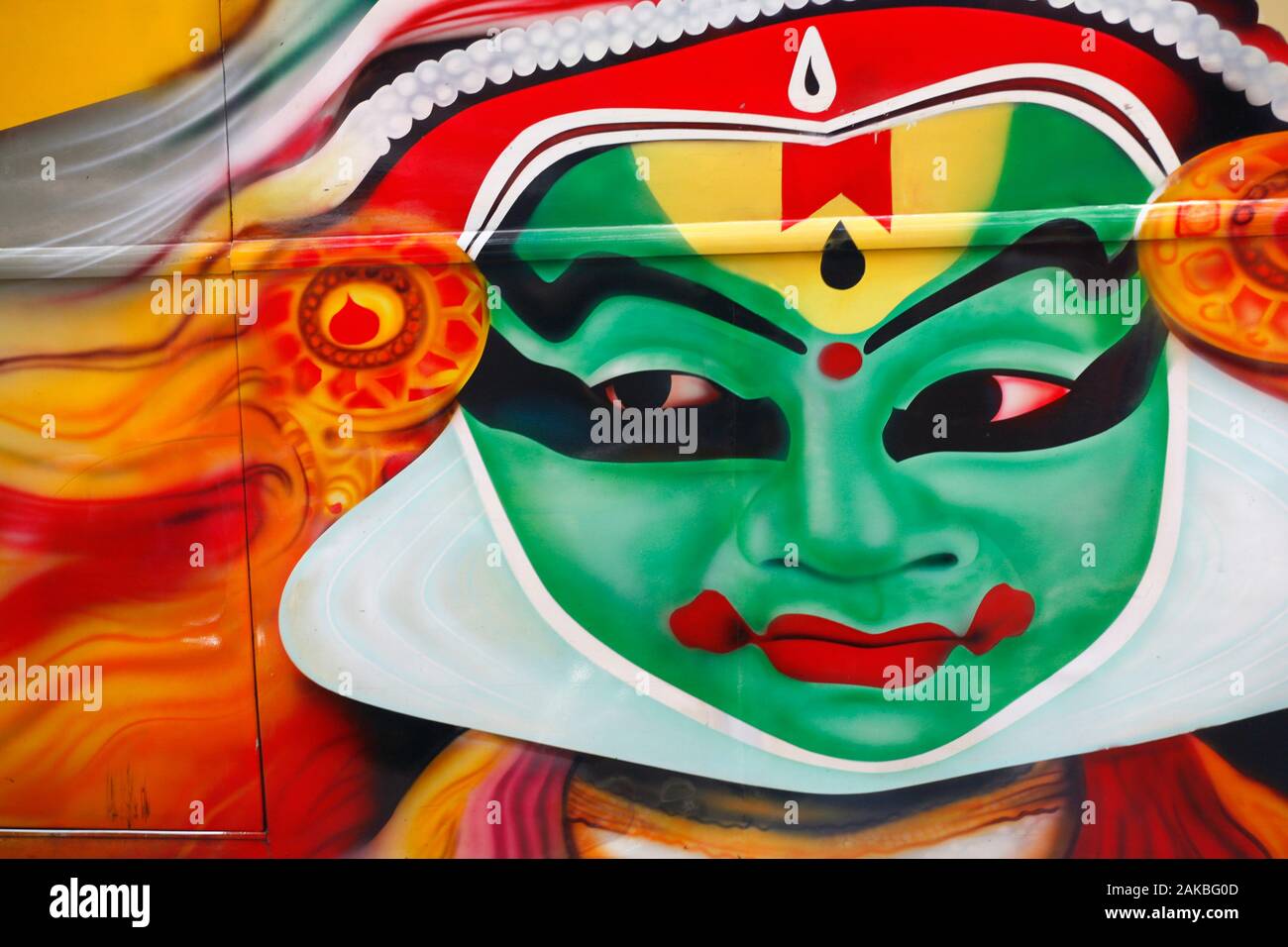 Kathakali face with heavy crown for Onam - Stock Illustration [40779951] -  PIXTA