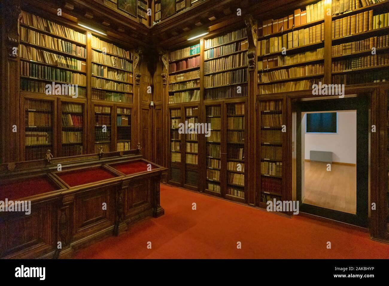 Library university read italy hires stock photography and images Alamy