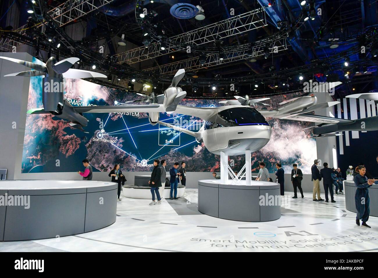 Las Vegas, NV, USA. 8th Jan, 2020. Hyundai and Uber display their 