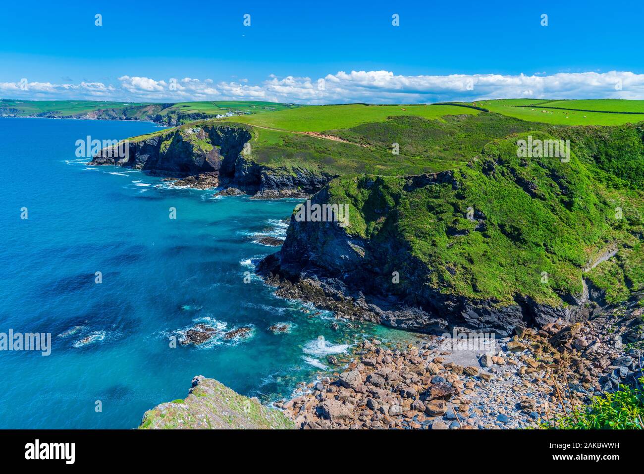 Port isaac path hi-res stock photography and images - Alamy