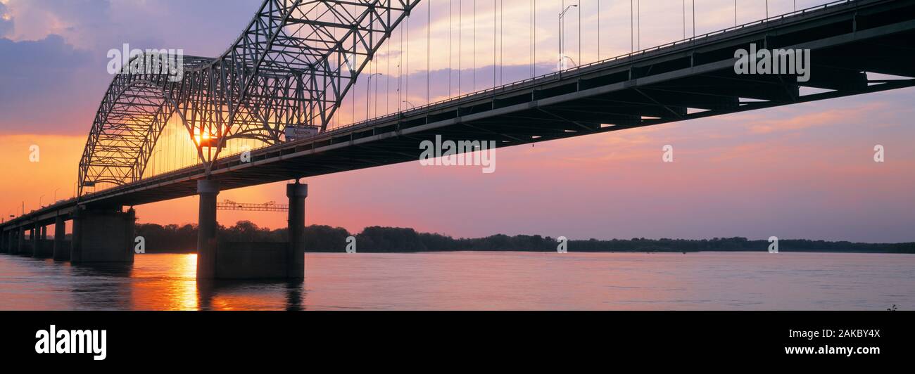 Hernandez Desoto Bridge over Mississippi River at sunset, Memphis, Tennessee, USA Stock Photo