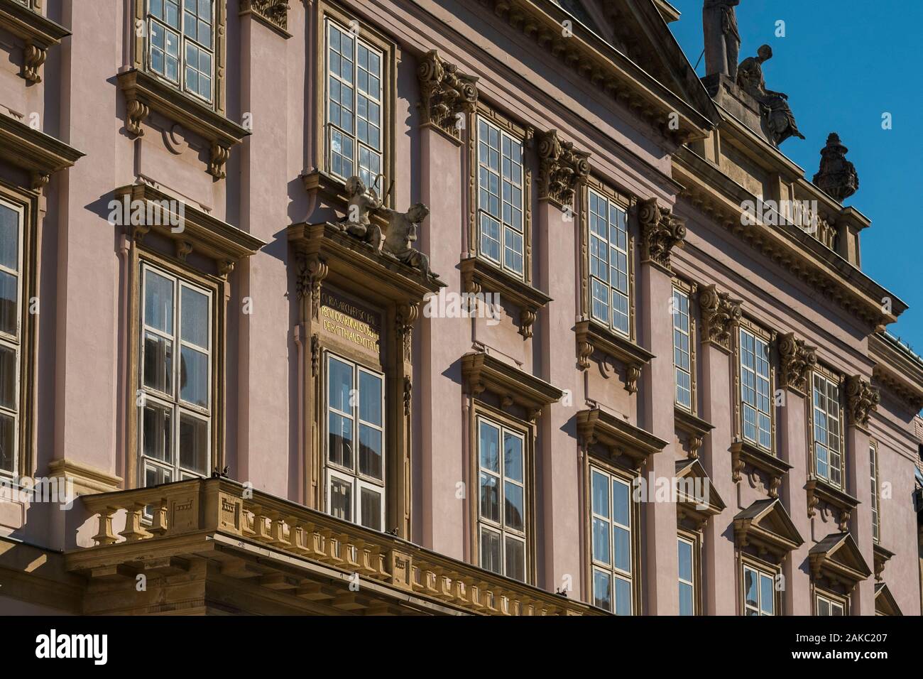 Primatial Palace High Resolution Stock Photography and Images - Alamy
