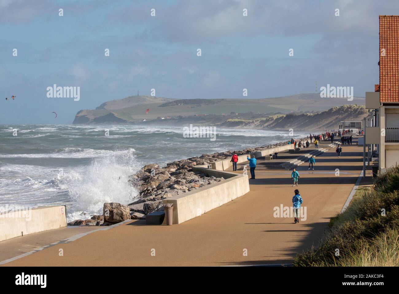 France, Pas de Calais, cote d'Opale, Wissant village at high tide on a day of storm and high tide, Cap Blanc Nez in the background Stock Photo