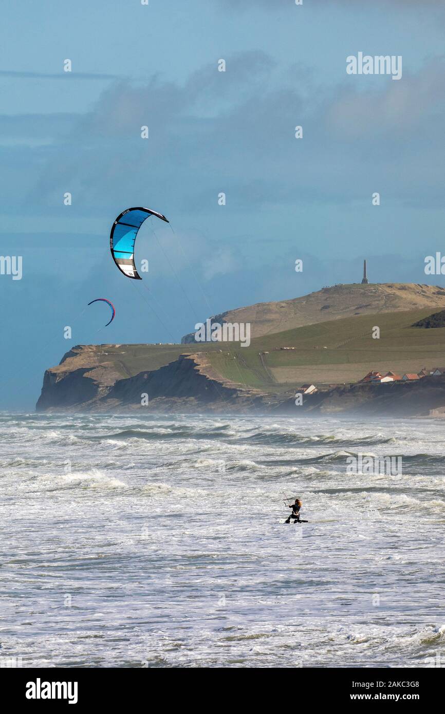 France, Pas de Calais, cote d'Opale, Wissant bay at high tide on a stormy day and big tide, kite surfing (Cap Blanc Nez in background) Stock Photo