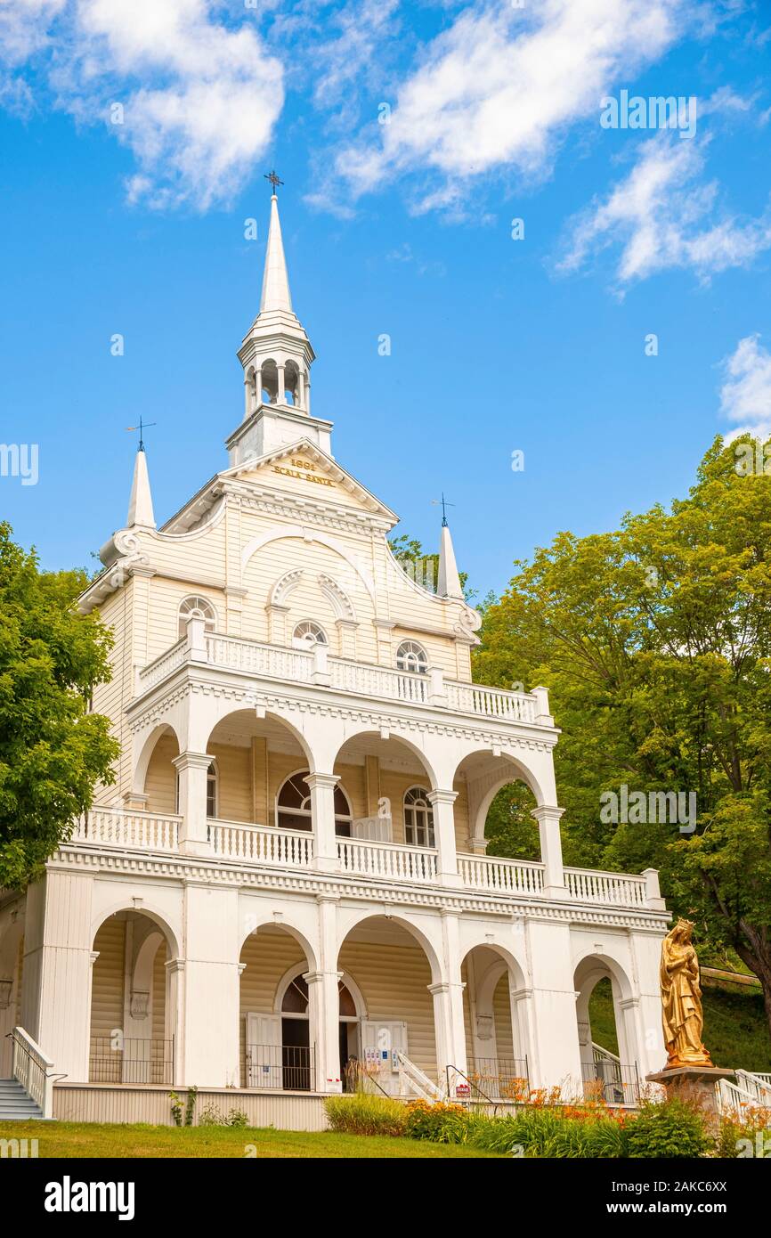 Canada, Quebec province, Capitale Nationale region, Beaupre CoaSaint