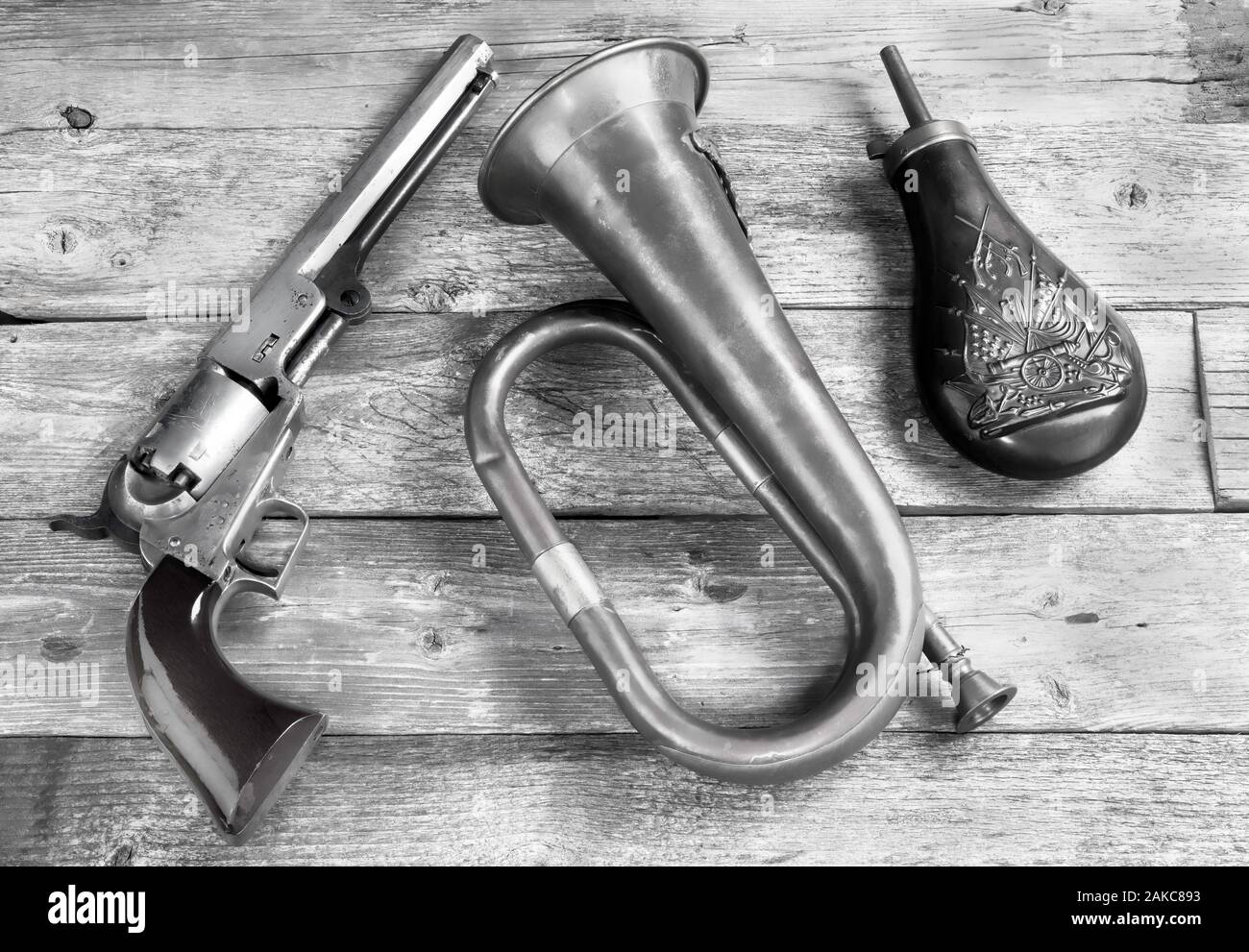Antique powder flask hi-res stock photography and images - Alamy