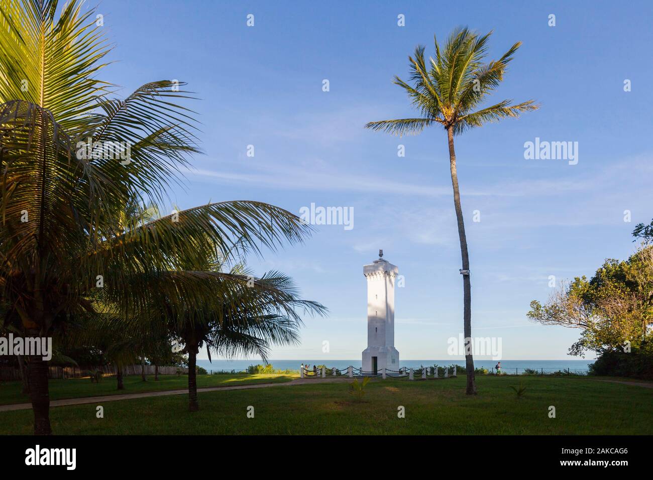 Brazil, state of Bahia, Porto Seguro, Historic City, where Pedro Alvares Cabral created the first Portuguese settlement in Brazil in 1500, lighthouse by the sea Stock Photo