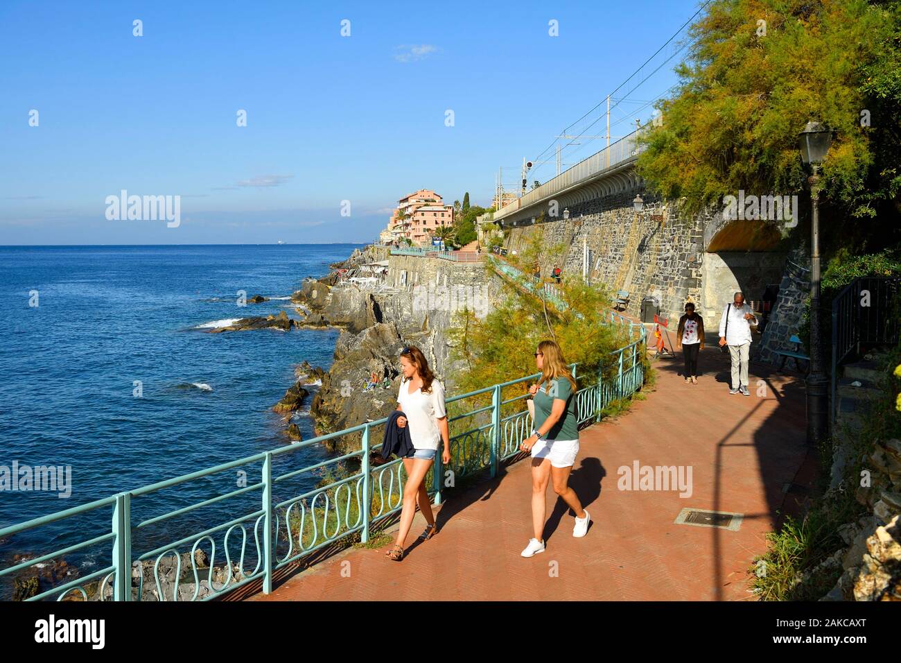 italy-liguria-genoa-nervi-the-coastal-promenade-the-passeggiata