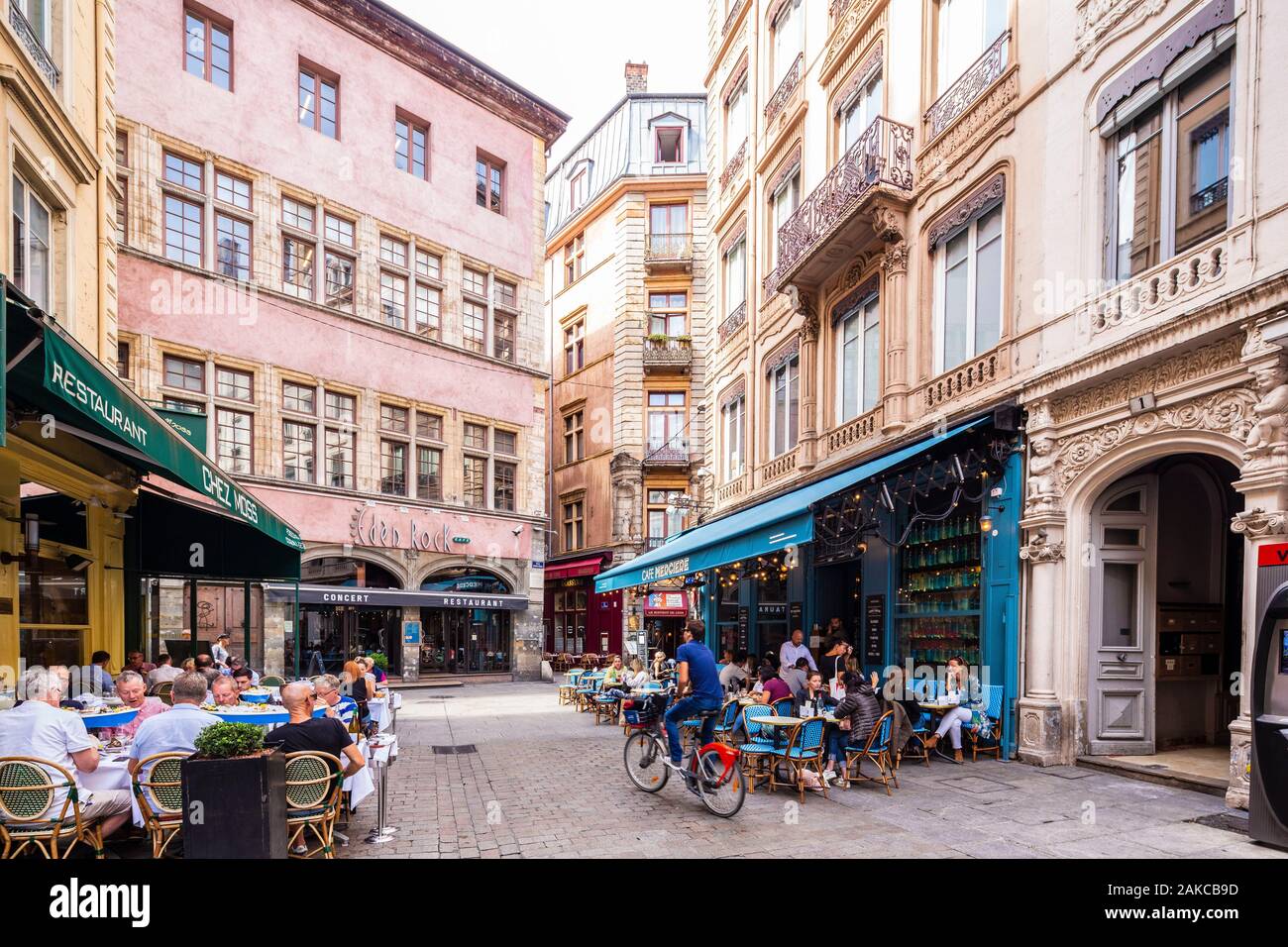 France, Rhone, Lyon, Vieux Lyon, historical site listed as World Heritage by UNESCO, Bouchon, traditional restaurant, terrace of restaurant Stock Photo
