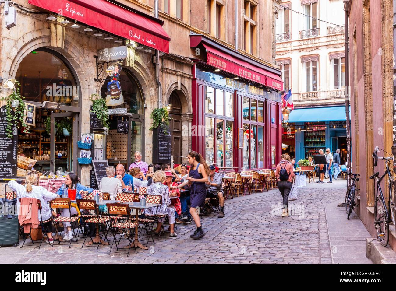 France, Rhone, Lyon, Vieux Lyon, historical site listed as World Heritage by UNESCO, Bouchon, traditional restaurant, terrace of restaurant street of La Monnaie Stock Photo