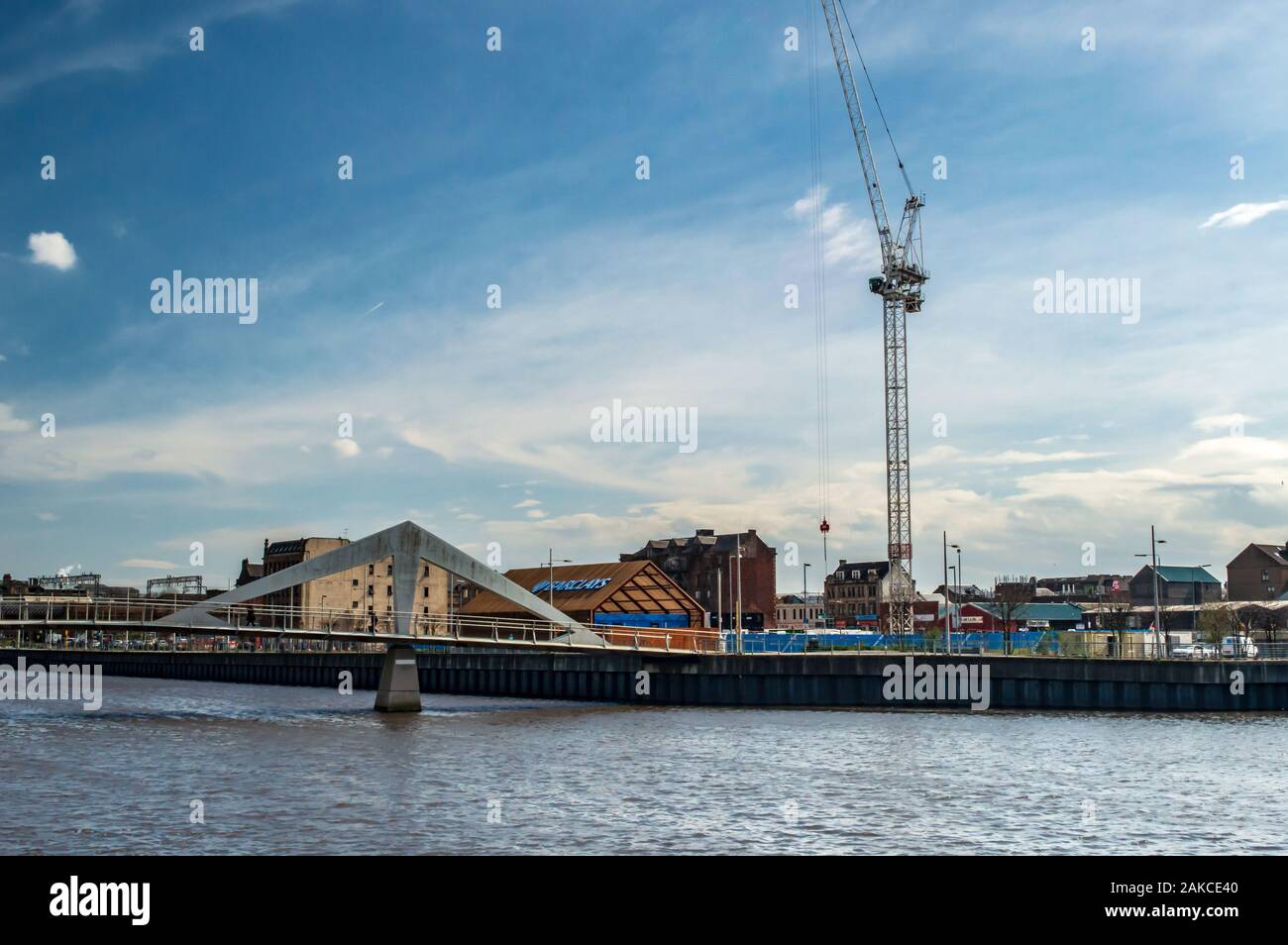 River Clyde looking towards Tradeston Bridge and the Tradeston on the Southside, Glasgow, Scotland Stock Photo