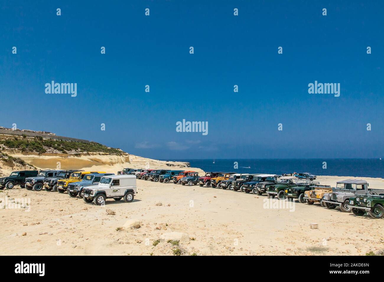 2015 land rover defender hi-res stock photography and images - Alamy