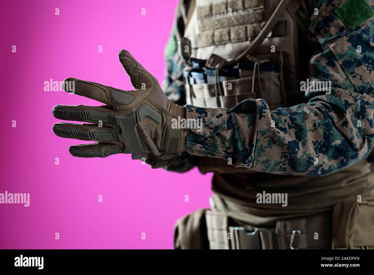 pink battle gloves
