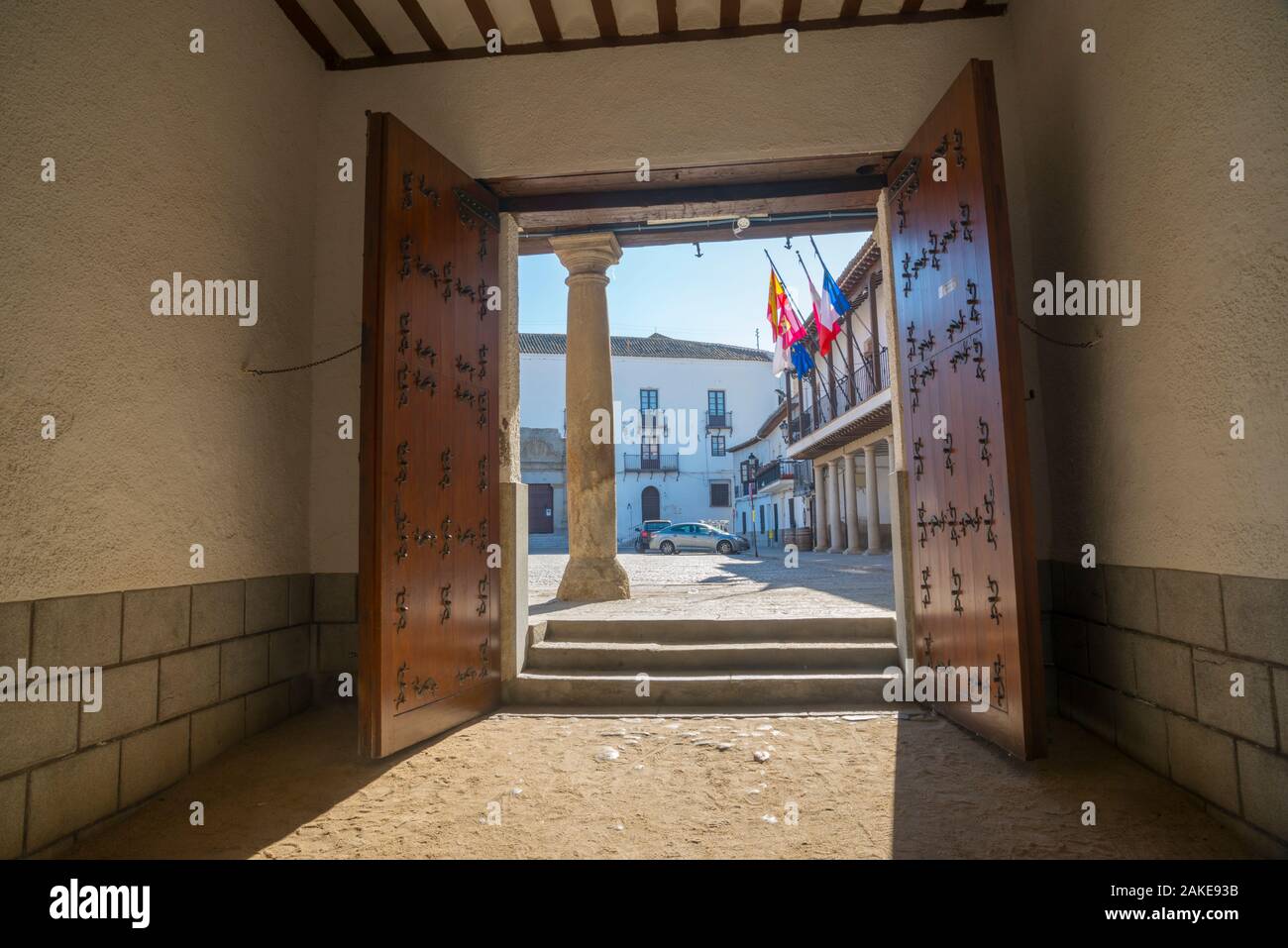 Passage to Plaza Mayor. Puebla de Montalban, Toledo province, Castilla La Mancha, Spain. Stock Photo