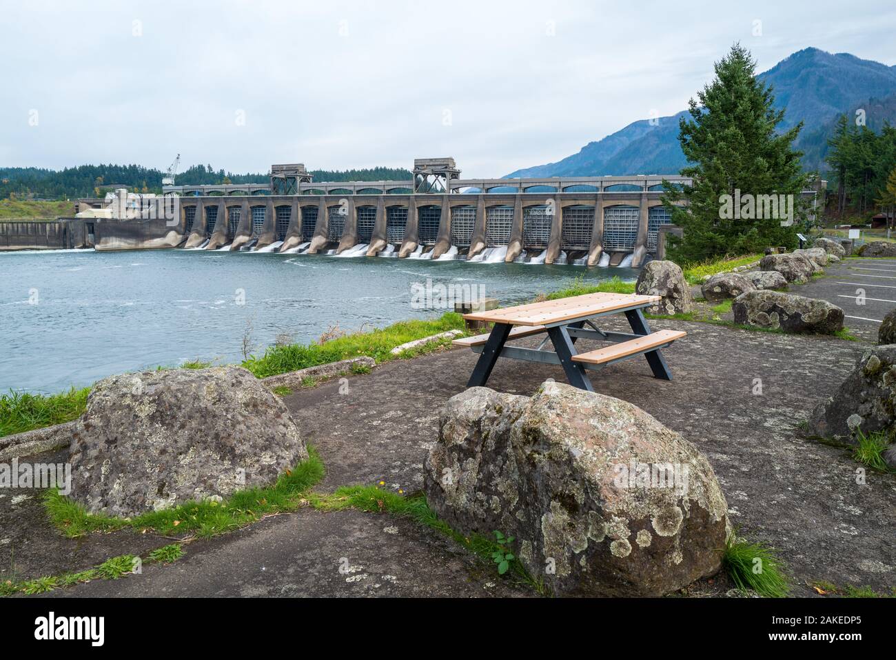 The Spillway at the Bonneville Dam, Cascade Locks, Oregon Stock Photo