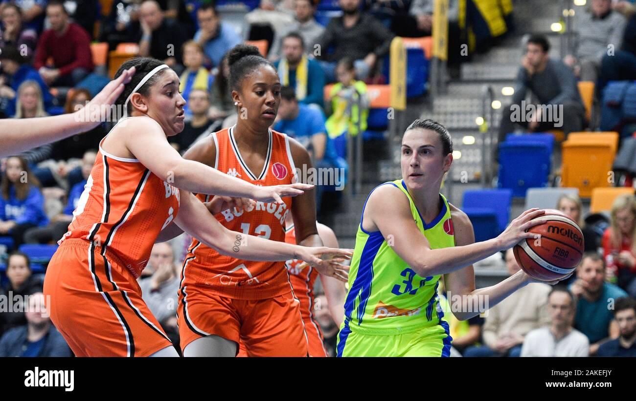 Prague, Czech Republic. 08th Jan, 2020. L-R Natalie Achonwa, Iliana Rupert  (both Bourges) and Teja Oblakova (