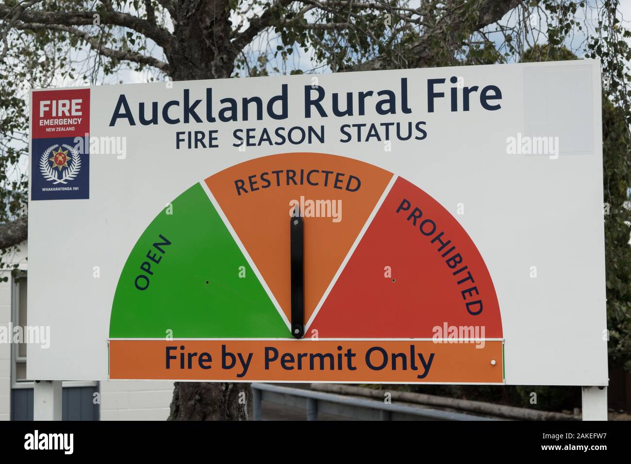Firefighters auckland hires stock photography and images Alamy