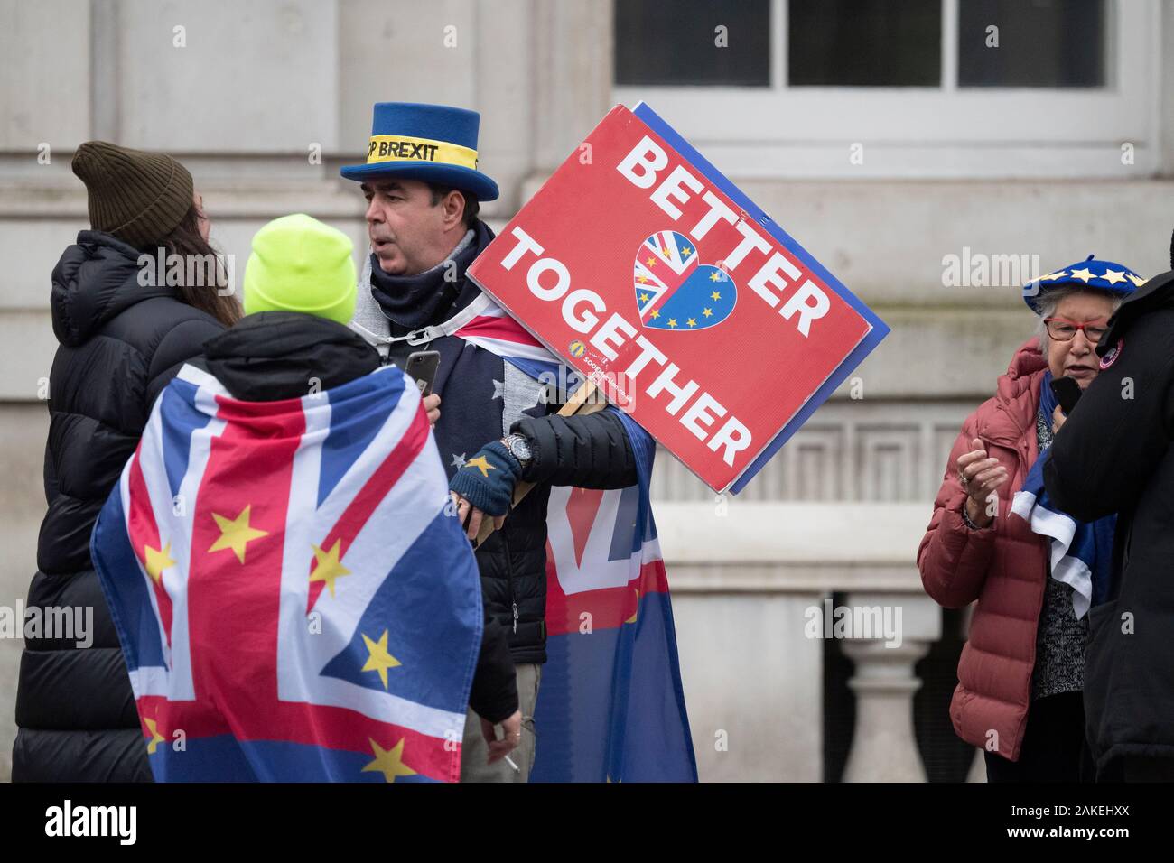Whitehall, London, UK. 8th January 2019. Remain activists protest outside the Cabinet Office as Government Ministers leave to attend weekly PMQs. Credit: Malcolm Park/Alamy. Stock Photo
