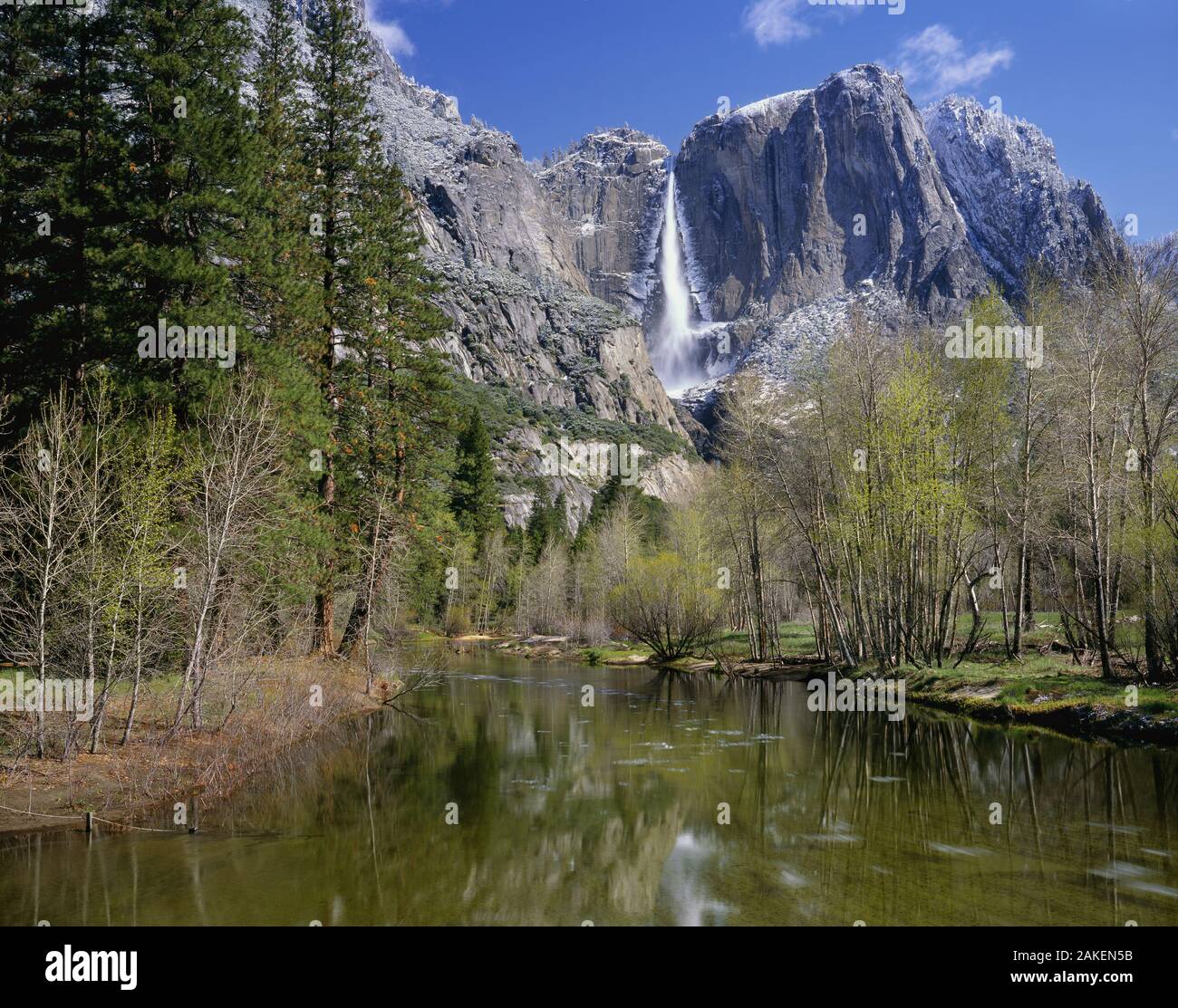 The Merced River and Upper Yosemite Falls in Yosemite National Park, California, USA. Stock Photo