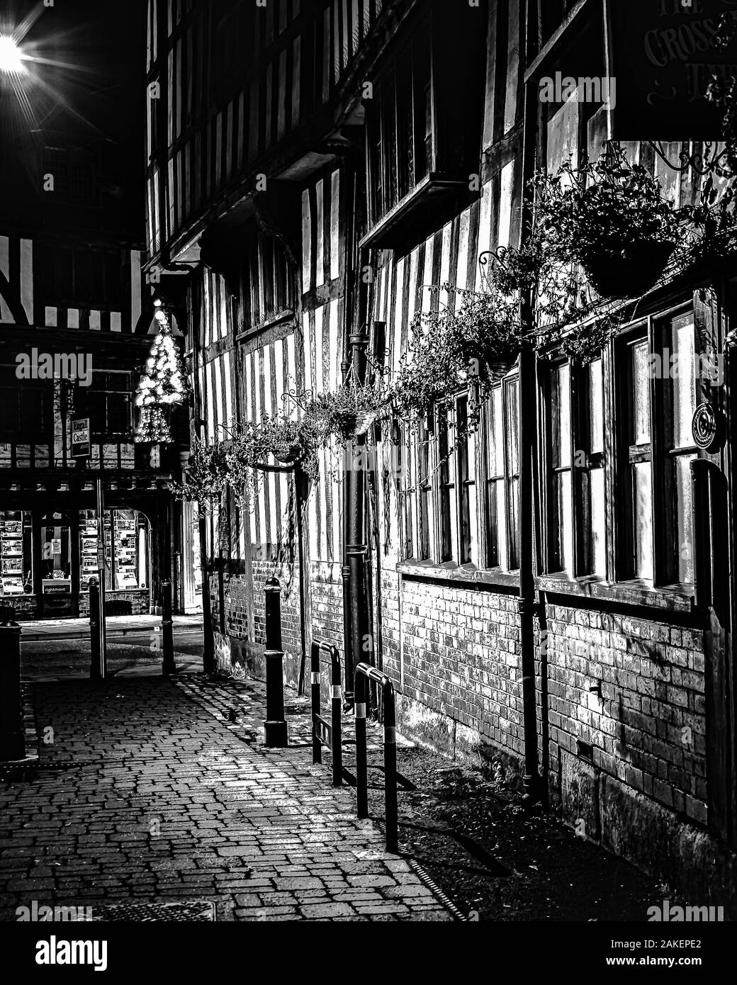 Tewkesbury and its famous allyways at night Stock Photo Alamy