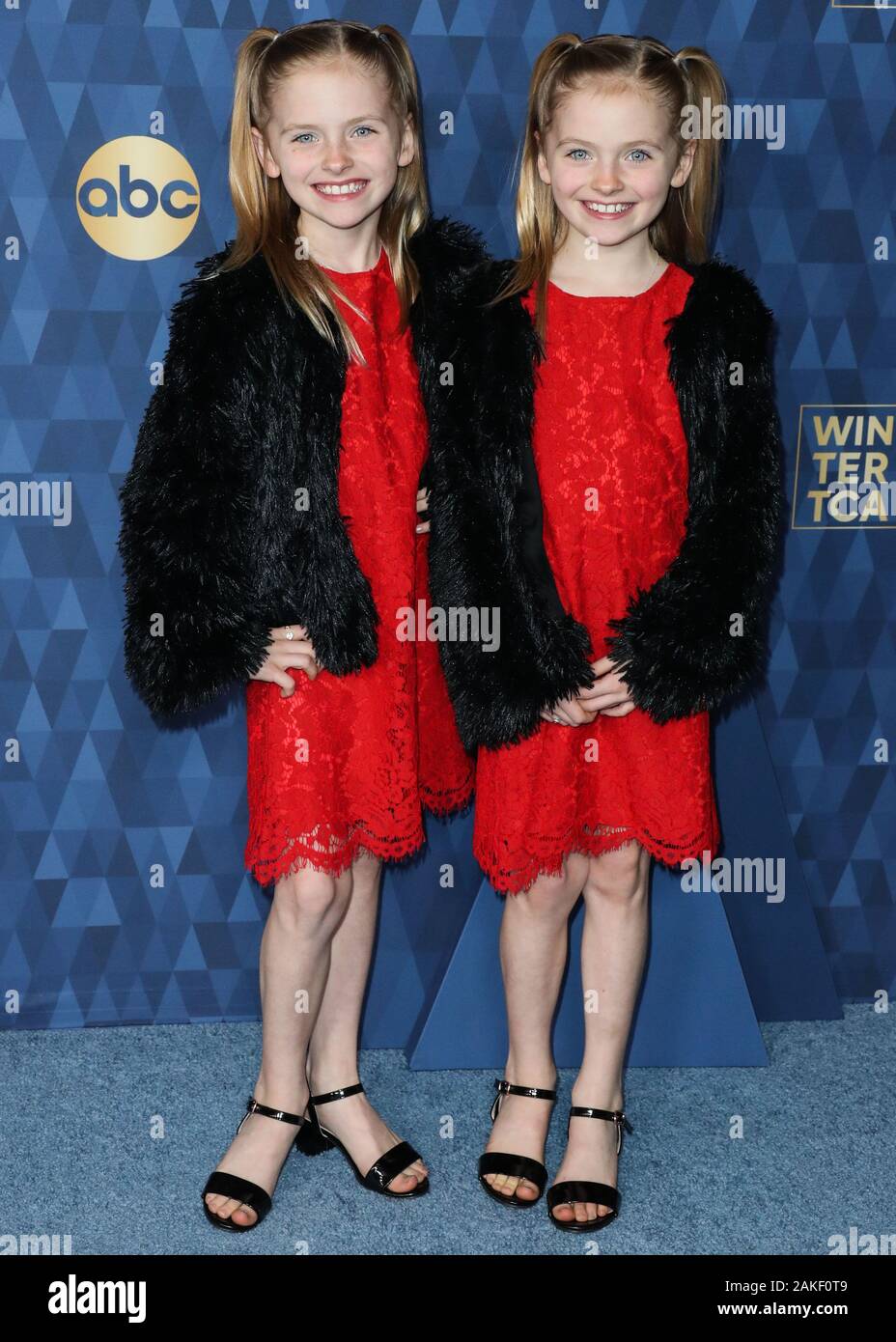 PASADENA, LOS ANGELES, CALIFORNIA, USA - JANUARY 08: Ella Allan and Mia Allan arrive at ABC