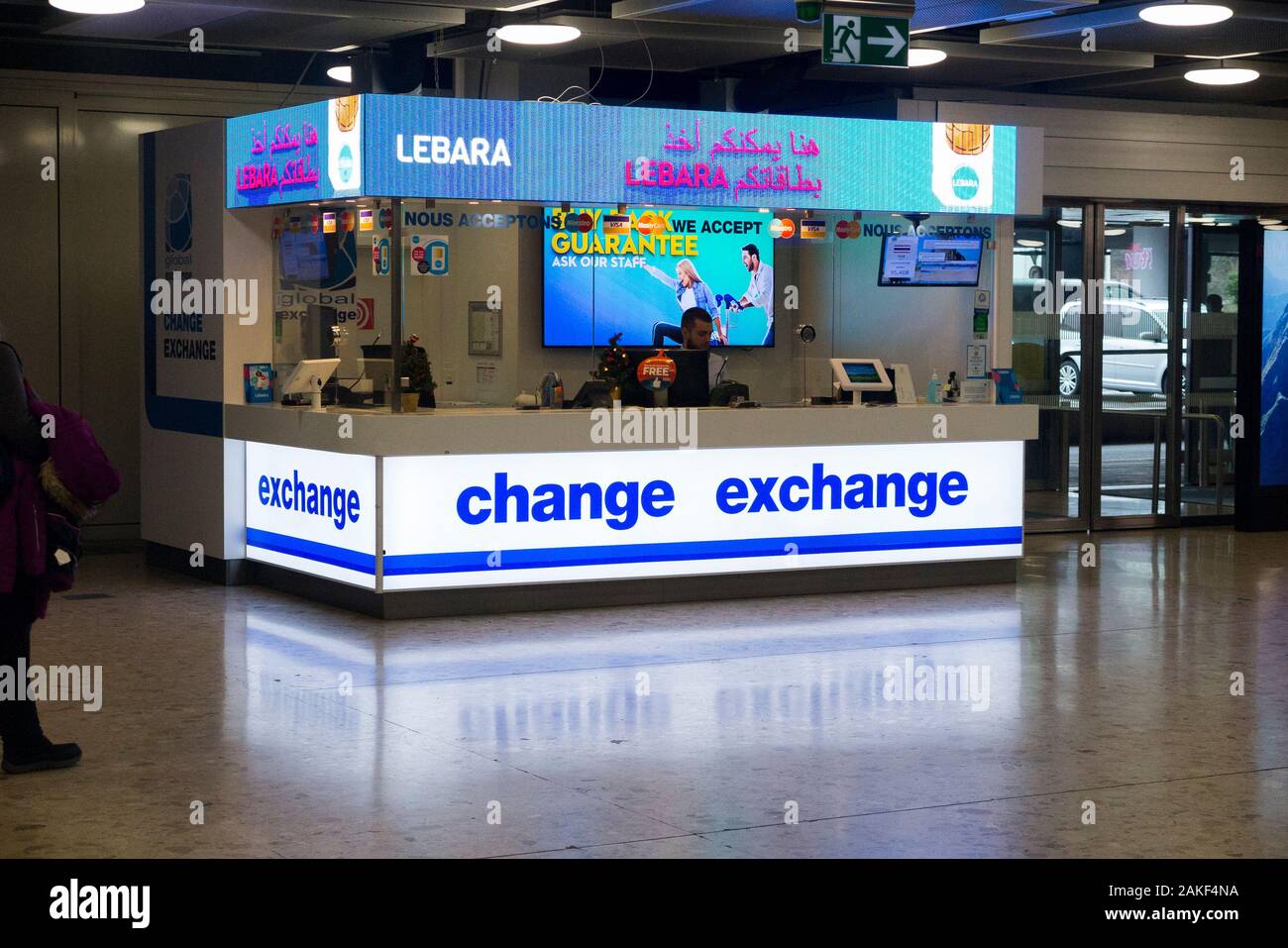 Global Exchange Foreign Exchange Services Bureau de Change office in departure check in / main hall / arrivals area of Geneva airport. Switzerland. (115) Stock Photo