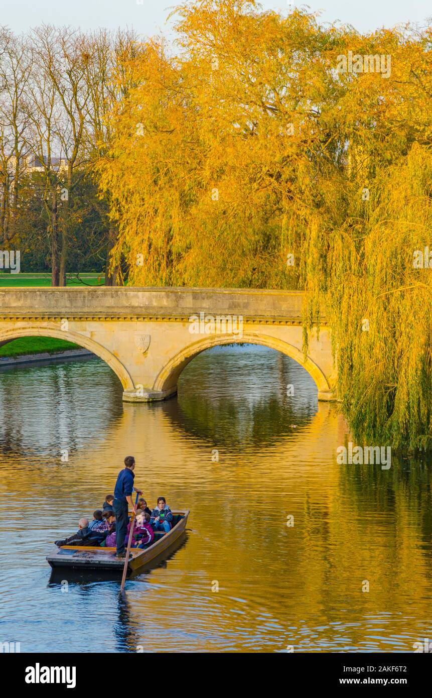 UK, England, Cambridgeshire, Cambridge, The Backs, Trinity Bridge over River Cam Stock Photo