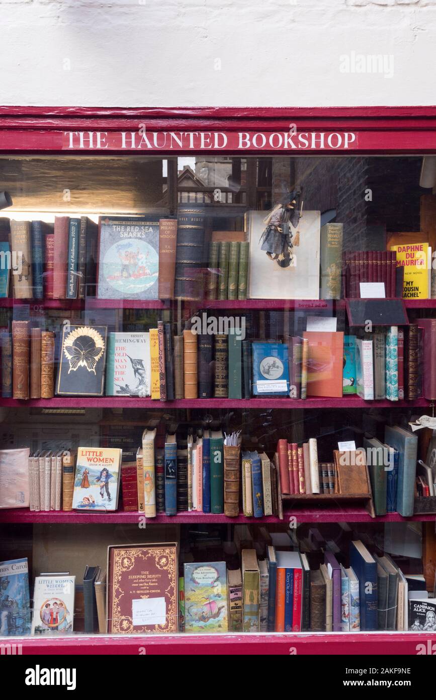 39+ Haunted Bookshop Cambridge Background