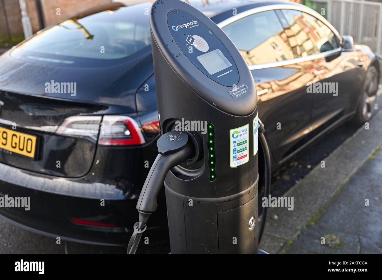 Car charging street hires stock photography and images Alamy