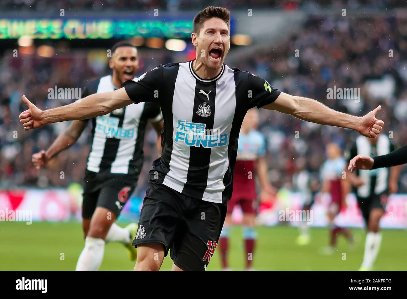 Federico Fernandez of Newcastle United celebrates after scoring a goal to make it 0-2 - West Ham United v Newcastle United, Premier League, London Stadium, London, UK - 1st November 2019  Editorial Use Only - DataCo restrictions apply Stock Photo