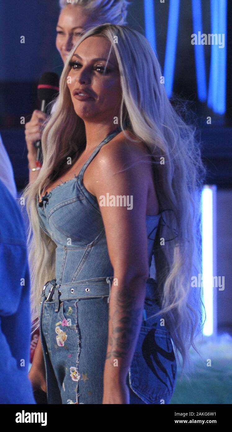 Little Mix Jade Thirlwall Perrie Edwards Leigh Anne Pinnock And Jesy Nelson At The One Show Stock Photo Alamy Little Mix Jade Thirlwall Perrie Edwards Leigh Anne Pinnock And Jesy Nelson At The One Show Stock Photo Alamy