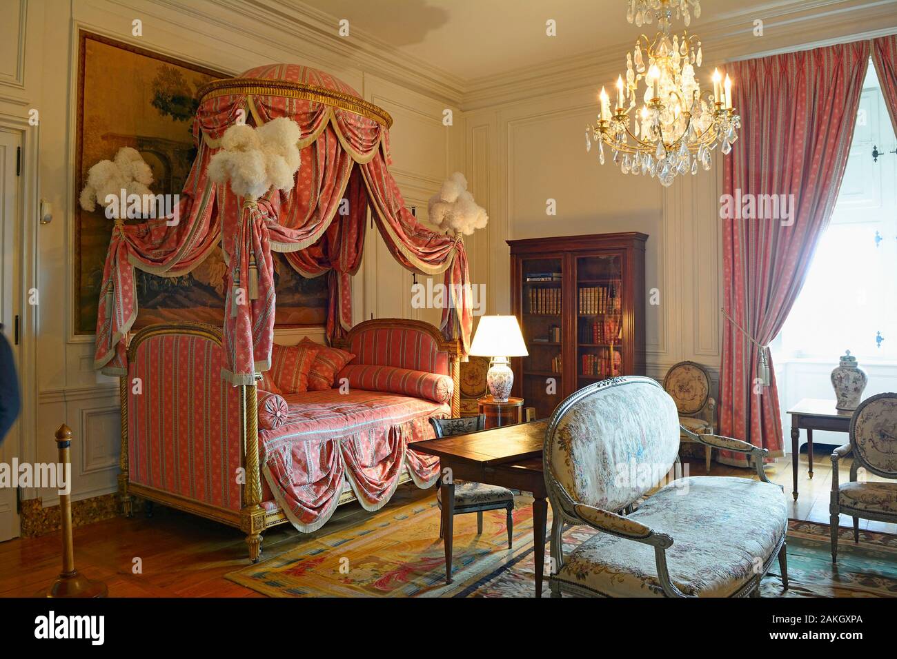 France, Aquitaine, Dordogne (24), Black Perigord, Hautefort castle, king's room Stock Photo