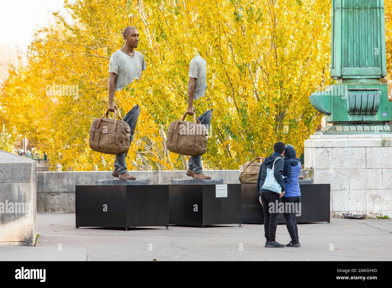 France, Paris, sculpture on the quays of Bruno Catalano: Pierre David  Tryptique Stock Photo - Alamy