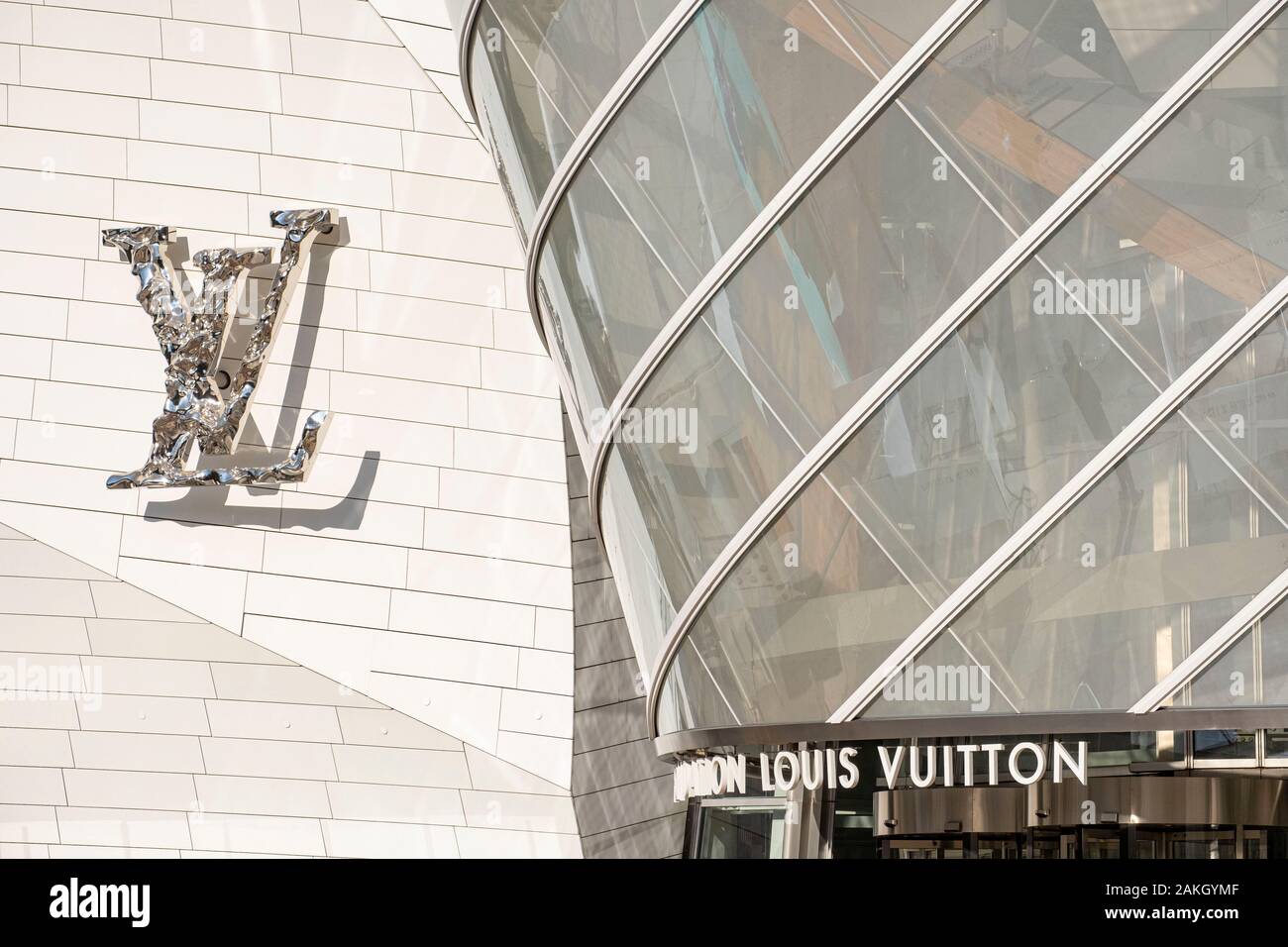 France, Paris, Bois de Boulogne, The Louis Vuitton Foundation by architect Frank Gehry Stock Photo