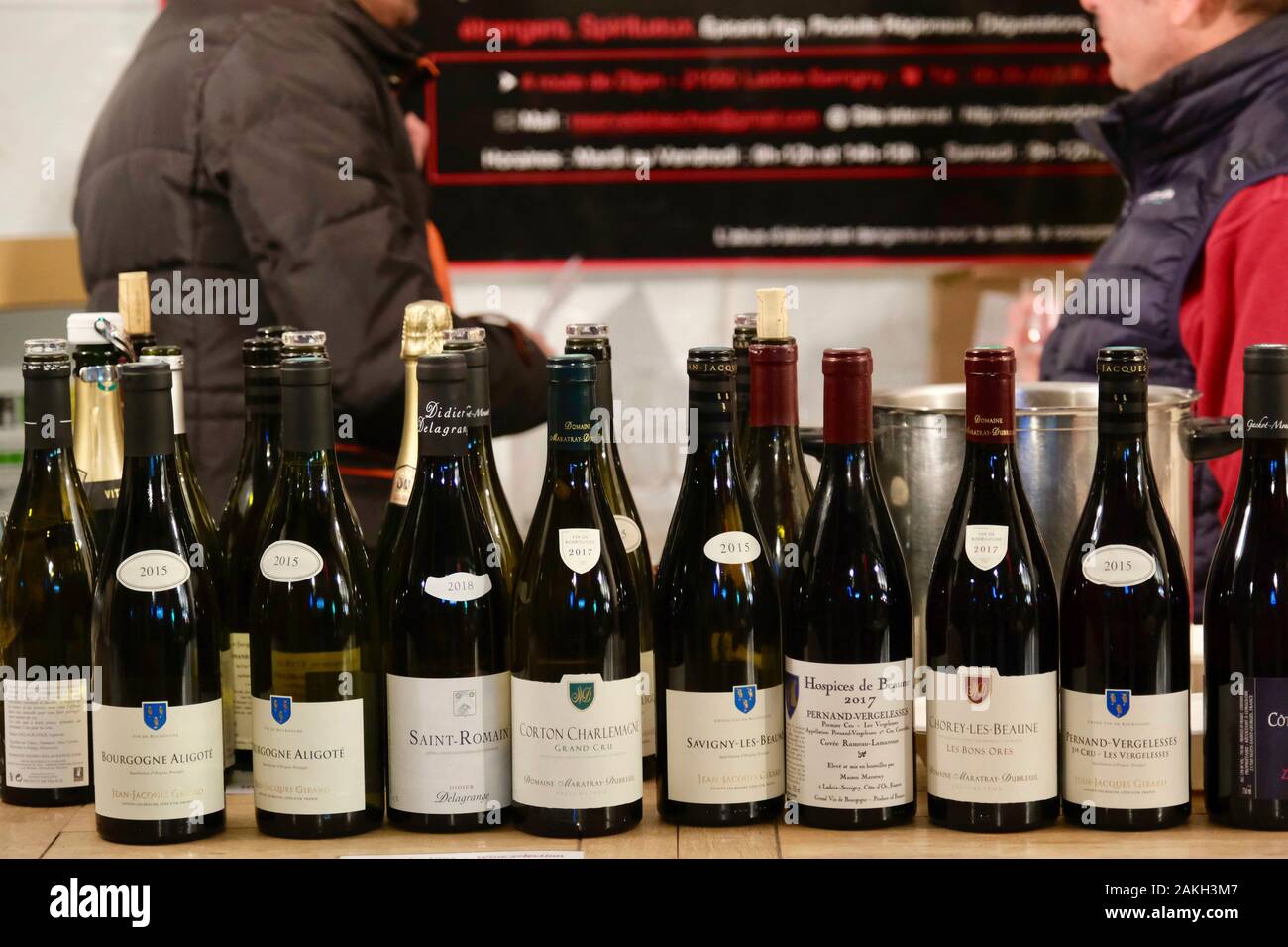 France, Cote d'Or, Beaune, listed as World Heritage by UNESCO, festivities during the sale of Hospices wines, Burgundy wine stall Stock Photo