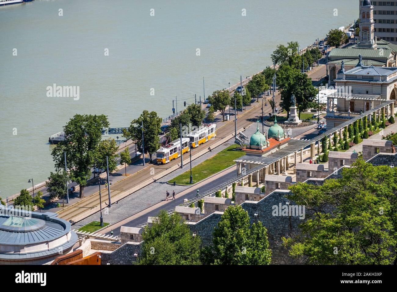 Hungary, Budapest, view of the quays of the Buda district and the tramway Stock Photo
