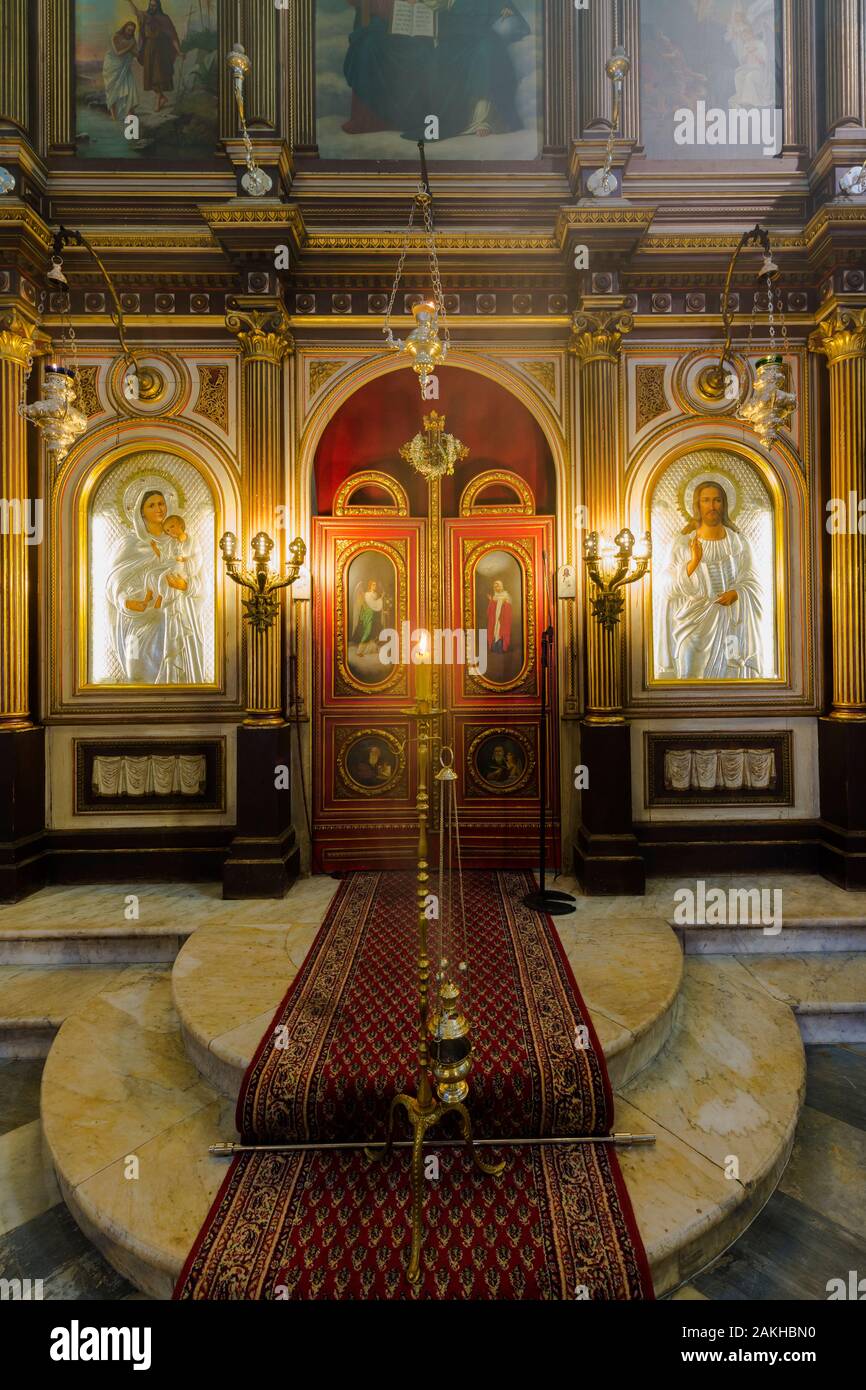 Saint nicholas church interior hi-res stock photography and images - Alamy