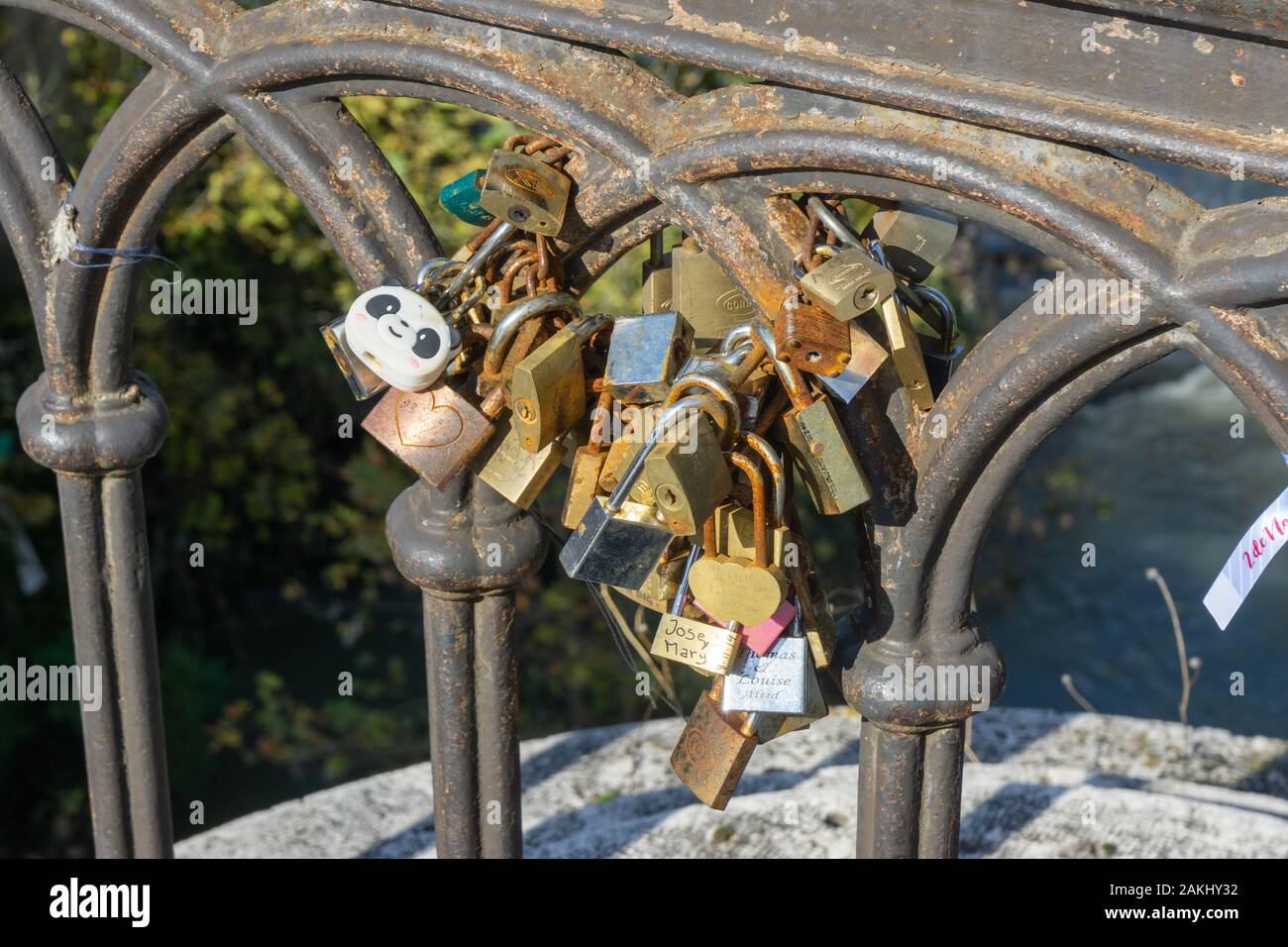Bridge in rome hires stock photography and images Alamy