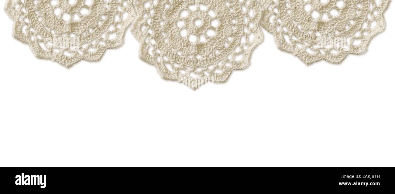 Elegant England Style Hand Flower Embroidery Hemstitch White Cotton Doily