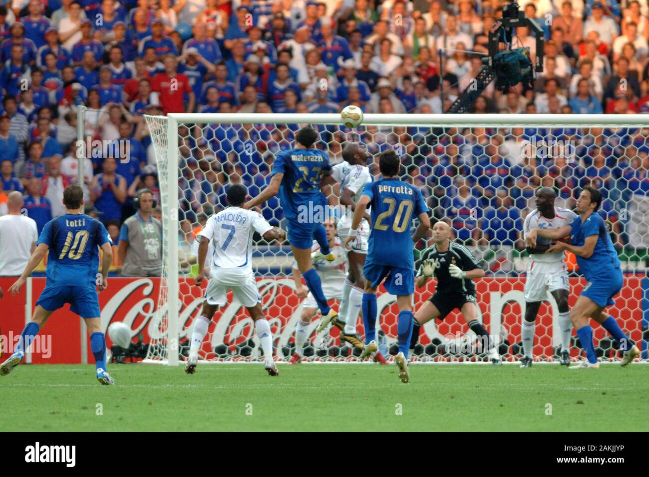 materazzi-fifa-world-cup-germany-2006-hi-res-stock-photography-and