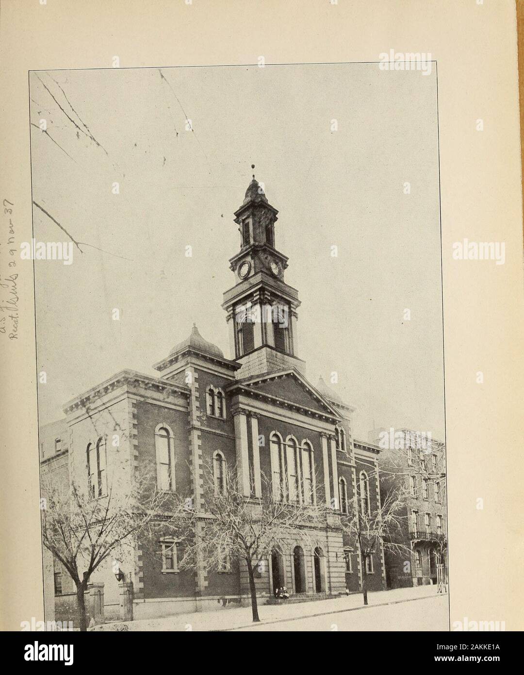 Authorized and authentic life and works of TDe Witt Talmage . DR. TALMAGES CHURCH IN WASHINGTON. Stock Photo