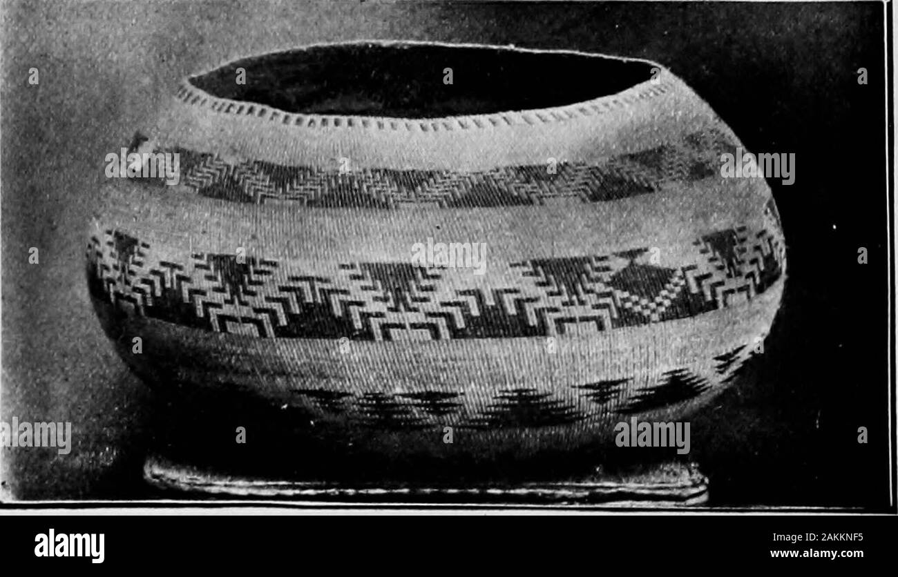 Pomo Indian baskets and their makers . Turtle Design Repeated. ^Pkite n  were the open wicker-work sha-kans. The Pomo name for abowl-shaped basket  used for food was chi-maa, literally mush-basket. The name