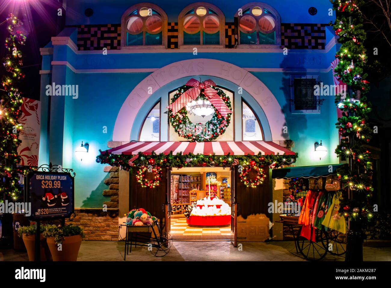 Orlando, Florida. December 30, 2019. Colorful Customs House store at Seaworld Stock Photo